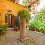 Loft Via Della Scala With Terrace